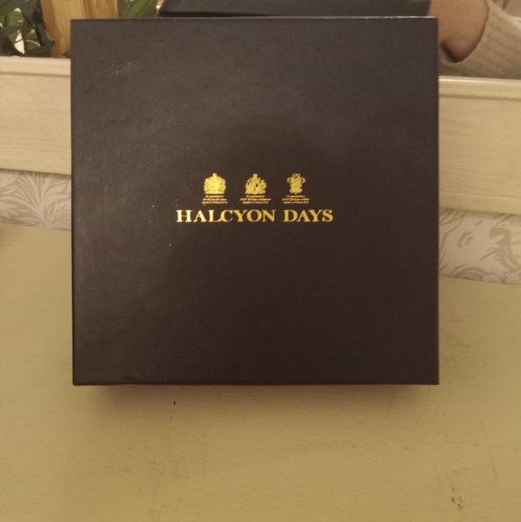 Halcyon Days Dessert Plates set of 4 - Picture 1 of 4